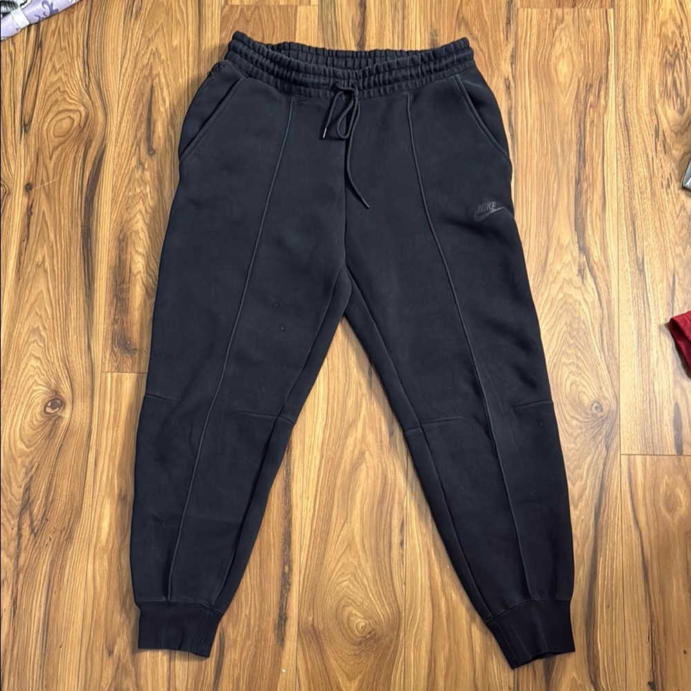 Nike Black Sweatpants Relaxed Fit Joggers